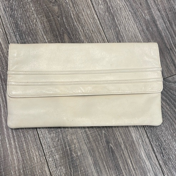 Vanilla clutch bag (no brand) - Picture 2 of 6